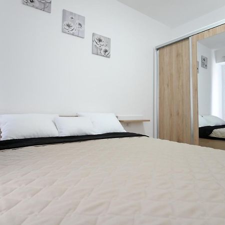 Porta Apartment สโกเปีย ภายนอก รูปภาพ
