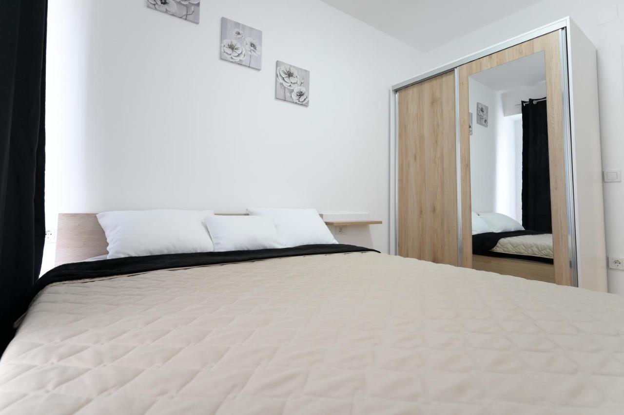 Porta Apartment สโกเปีย ภายนอก รูปภาพ