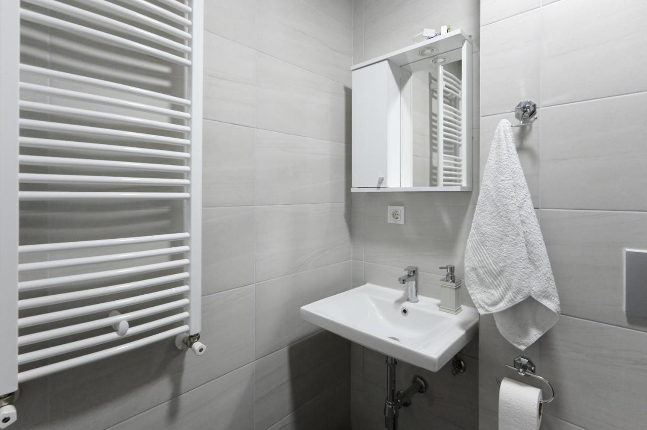 Porta Apartment สโกเปีย ภายนอก รูปภาพ