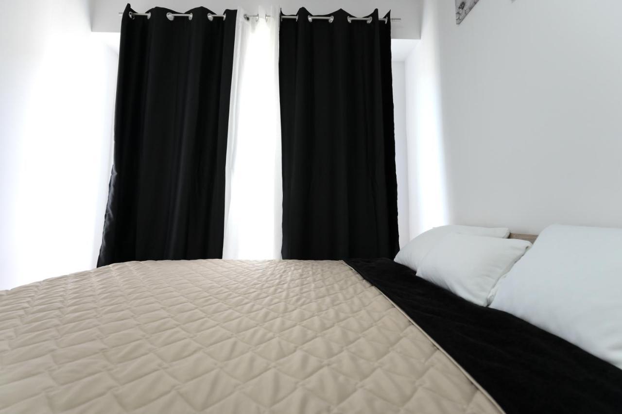 Porta Apartment สโกเปีย ภายนอก รูปภาพ